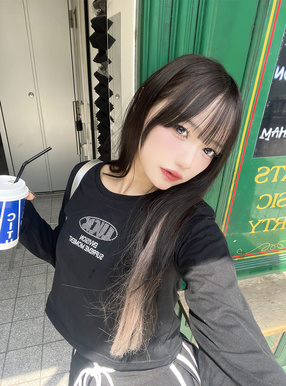 ラインストーンロゴロンT