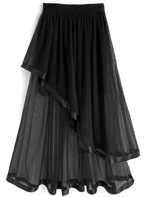 アシンメトリーチュールスカート