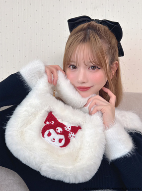 サンリオキャラクターズコラボ　クロミクリスマス2Wayファーバッグ