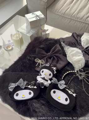 サンリオキャラクターズコラボ　ブラック　マイメロディ　バレンタインフェイス巾着