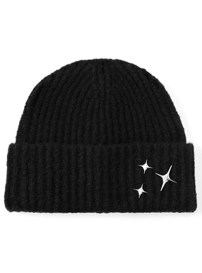 スタッズ付きニット帽