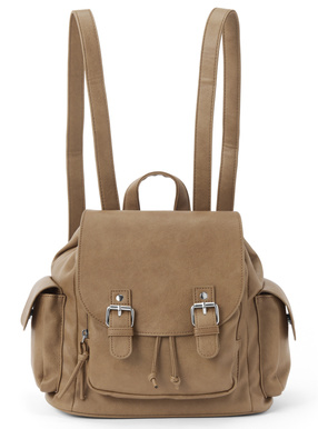 ダブルベルトフラップリュック