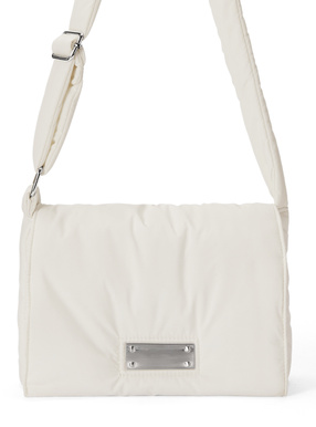 プレート中綿ダウンショルダーバッグ