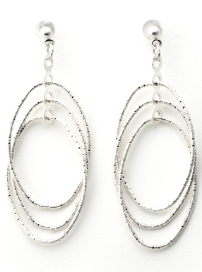 3連フープピアス