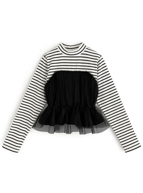 ペプラムチュールレイヤード風トップス