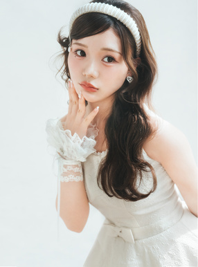 ハートビジューミニイヤリング