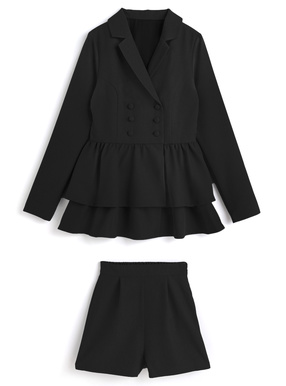 ティアードフリルダブルジャケット×ショートパンツセットアップ