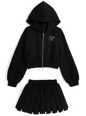 ラインストーンロゴパーカー×プリーツミニスカートスウェットセットアップ