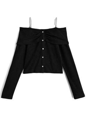 パールストラップ付きオフショルダートップス