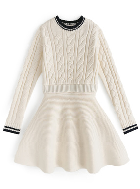 三上悠亜 ケーブル編みニットフレアミニワンピース
