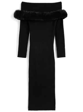 ファーオフショルダーニットワンピース