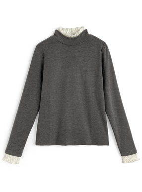 レースレイヤード風ハイネックトップス