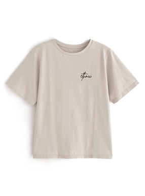 ロゴ刺繍Tシャツ