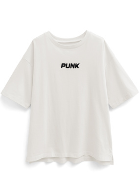 ロゴ刺繍Tシャツ