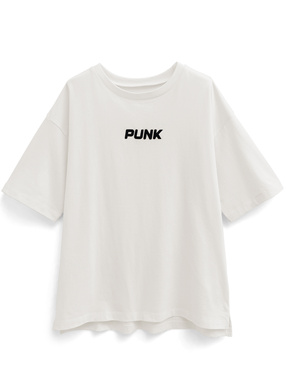 ロゴ刺繍Tシャツ