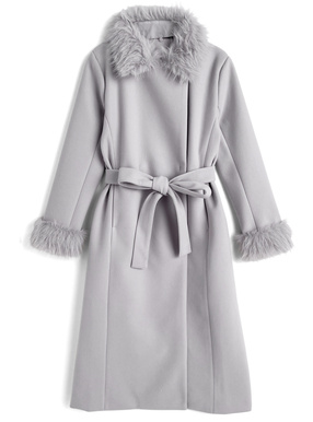リボンベルト付きファーガウンコート