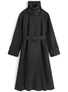 ベルト付きスタンドカラーロングコート