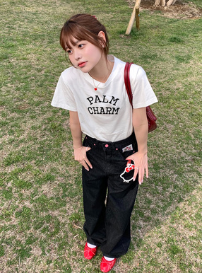 ロゴ刺繍Tシャツ