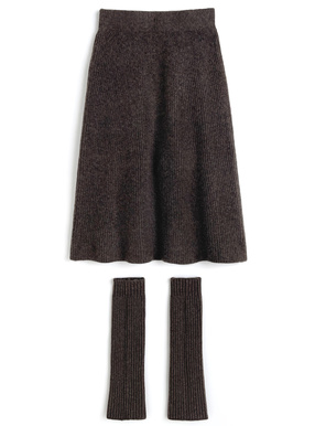 レッグウォーマー付きリブニットミドルスカート