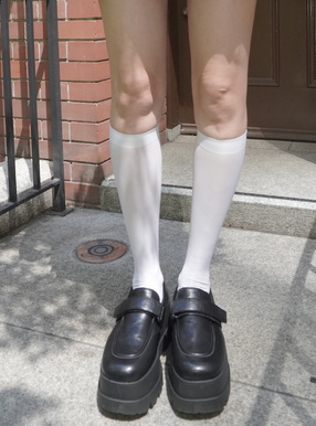 厚底ローファー