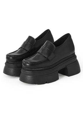 レザー厚底ローファー