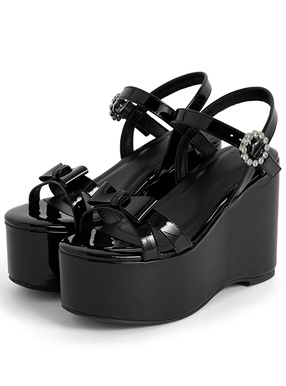 厚底エナメルリボンビジューストラップサンダル