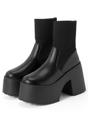 厚底ヒールニットソックスショートブーツ